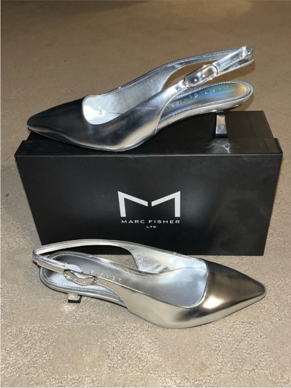 Marc Fisher LTD Kory Pointed Toe Kitten Heel Pump Silver 040 Leather Women’s 7 - Picture 2 of 15